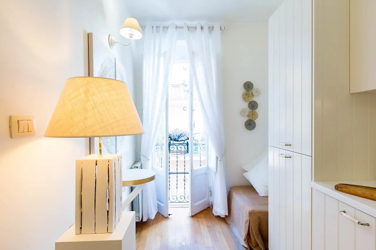 Pantheon Luxury Gold Apartment Rome